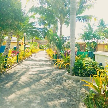 Paradise Island Park & Beach Resort Самал Екстериор снимка